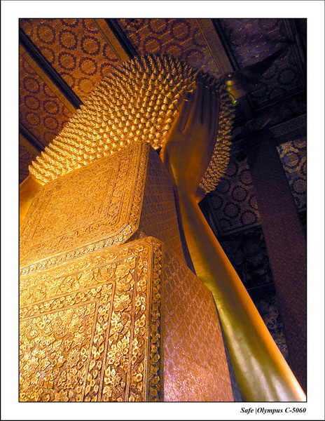 2005 - 07 - Bangkok - wat poh 08.JPG